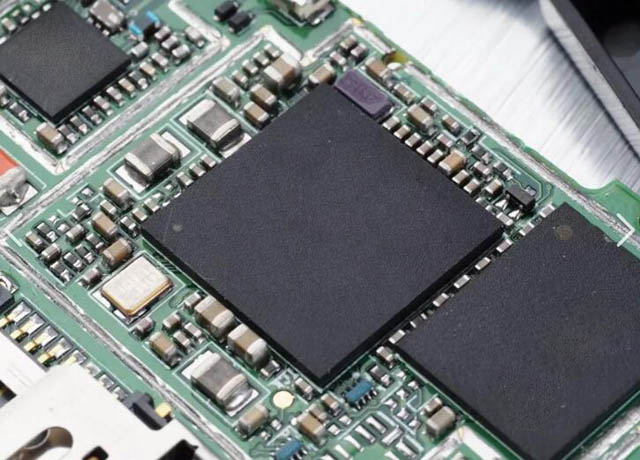 供應(yīng)【Infineon】無線連接：供應(yīng)藍(lán)牙 5.0 模塊、Wi-Fi 4 SoC、AIROC 汽車無線組合芯片